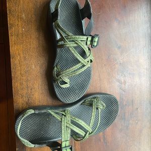 Womens chacos